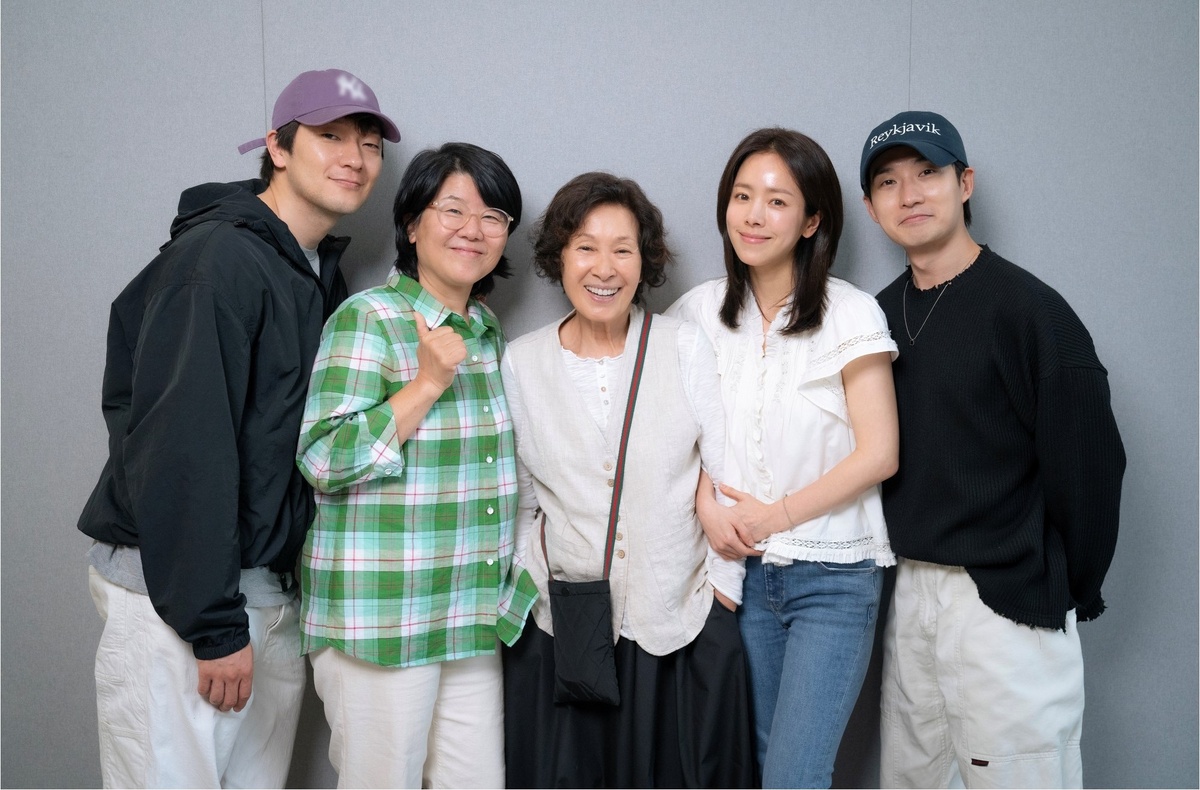    Кадр с чтения сценария дорамы «Красивее небес»Соцсети