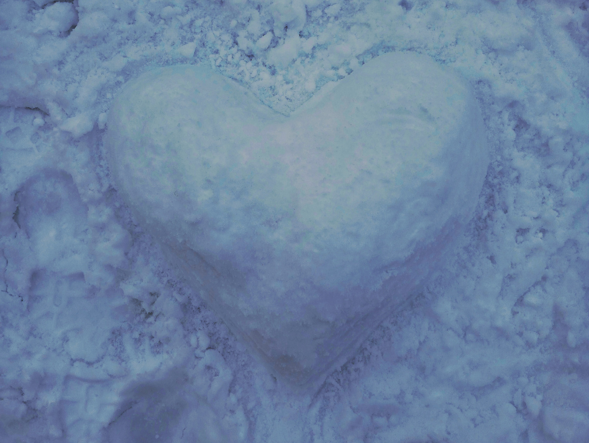 Сердечко из снега. Грузия 