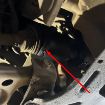 Шруз автомобиля обозначен красной стрелкой