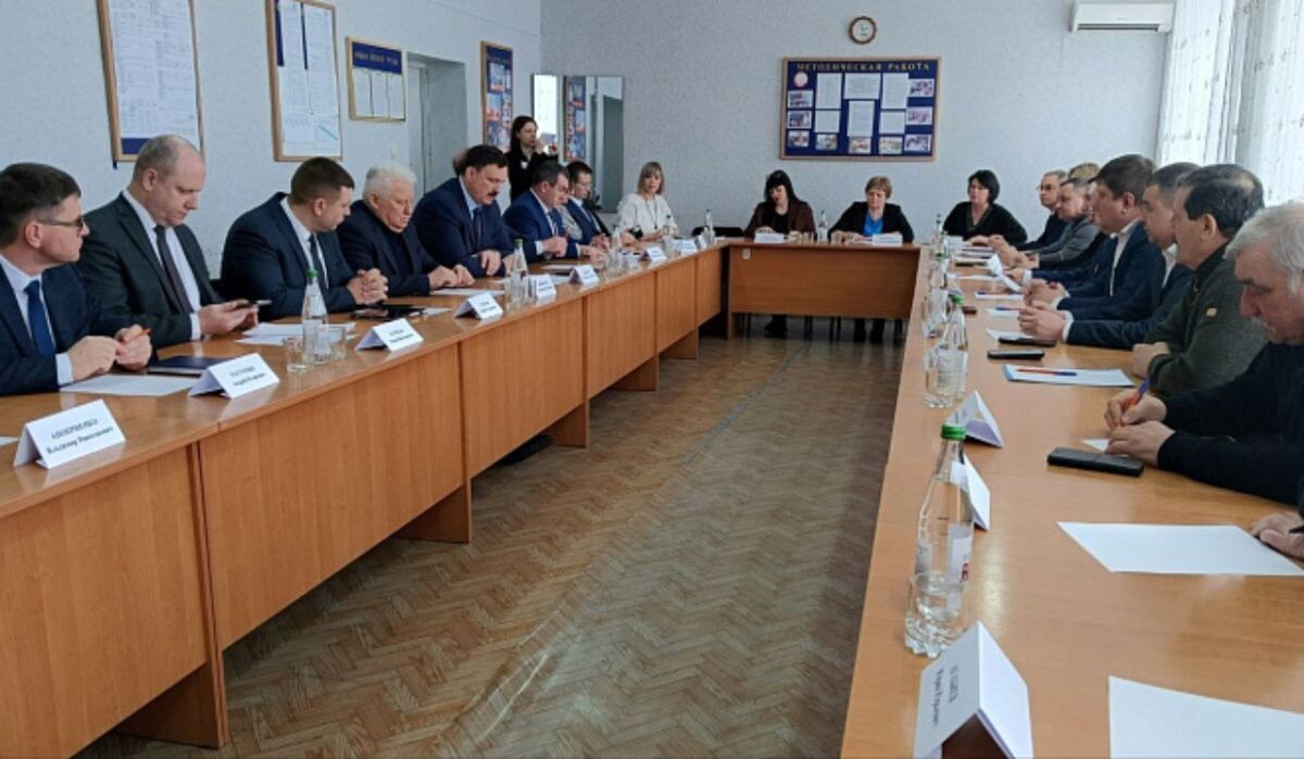     Совещании в Палласовском районе. Источник: volgograd.ru Автор фото: Татьяна Зубкова