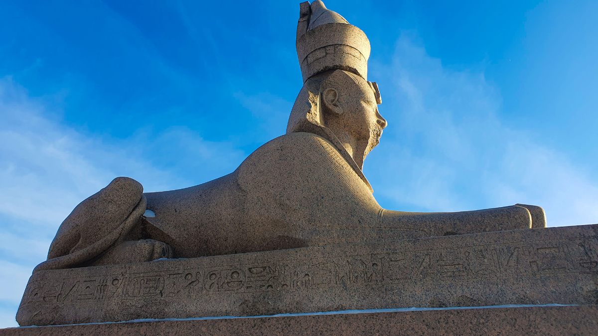 Сфинкс, Университетская набережная