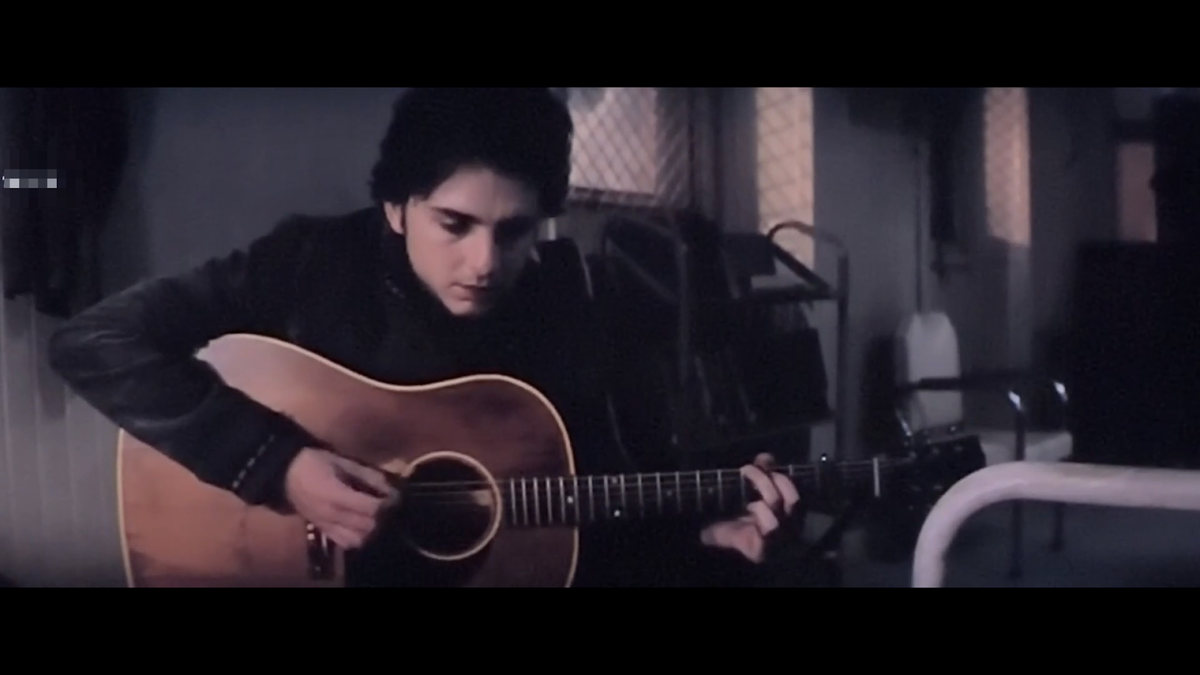 Кадр из записи фильма Боб Дилан: Никому не известный (2024), которая есть в открытом доступе.