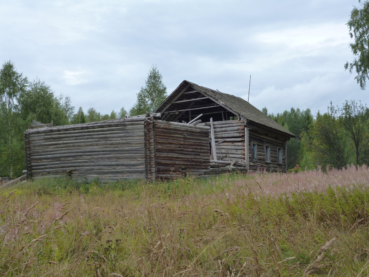ВСЁ ЧТО РСТАЛОСЬ ОТ ИСТОРИЧЕСКОГО МЕСТА , СВЯЗАННОГО С ПОЧИНКОМ ИЕВЛЕВЫМ, ОСНОВАННЫМ В 1710 ГОДУ