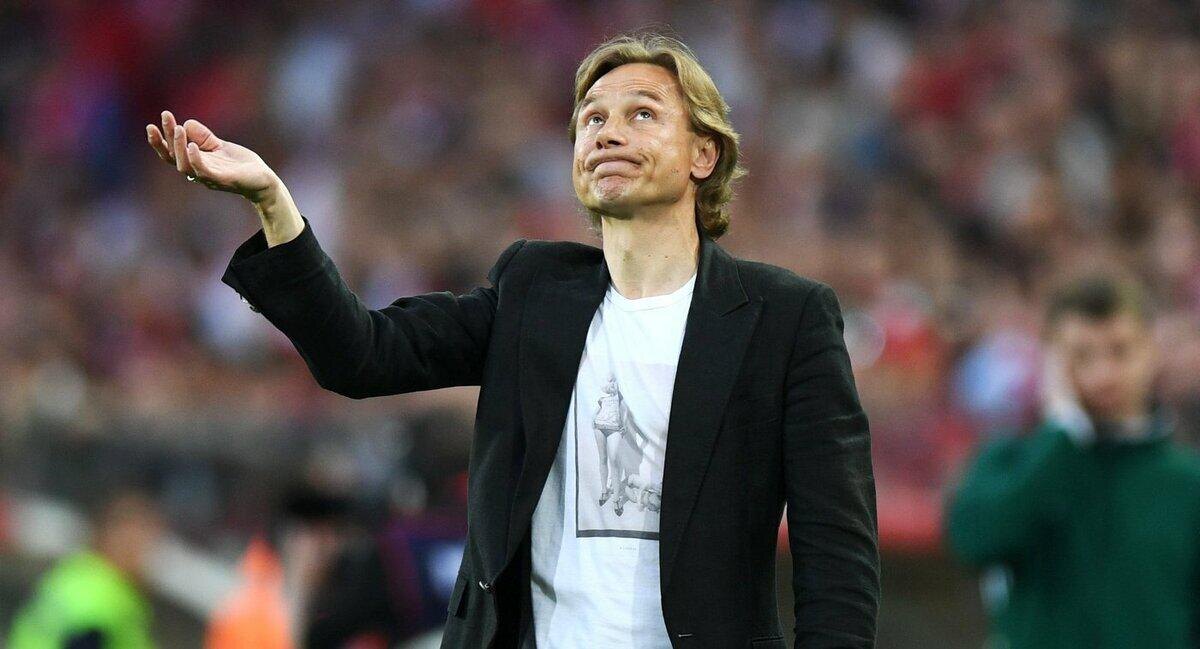 Валерий Карпин. 