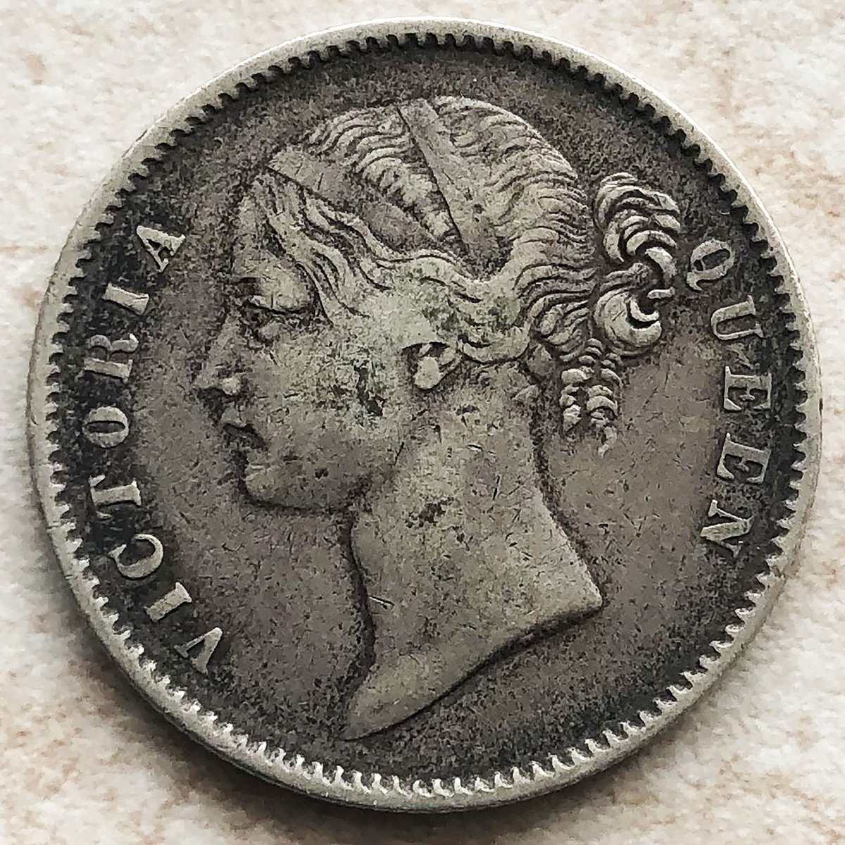 Британская Индия 1 рупия 1840. Фото автора. 