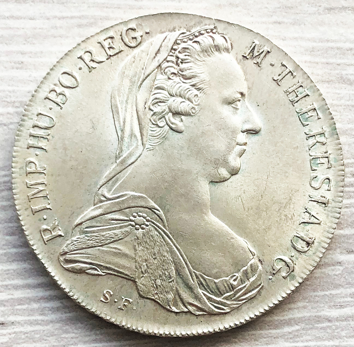 1 талер 1780 с замороженной датой. Императрица Мария Терезия. Фото автора.