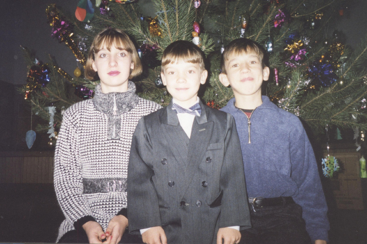 Саша в девятом, Андрей в пятом, Ваня в первом