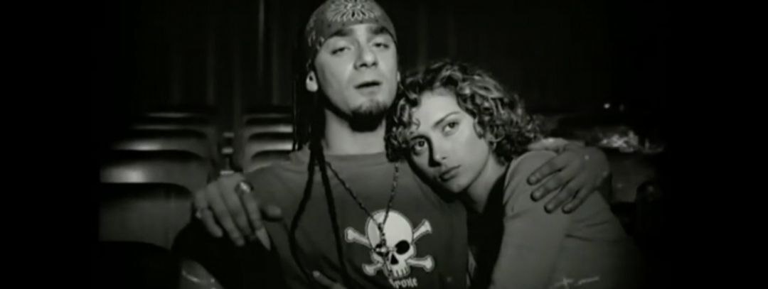 Кадр из клипа к песне “Non è un film”