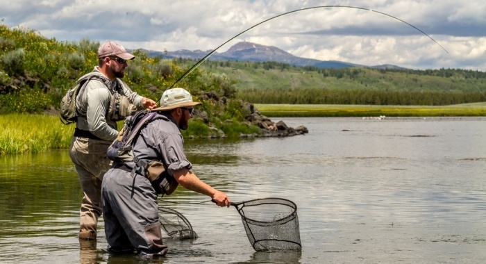 Ловить рыбу нужно осторожно. /Фото: fishingsib.ru.