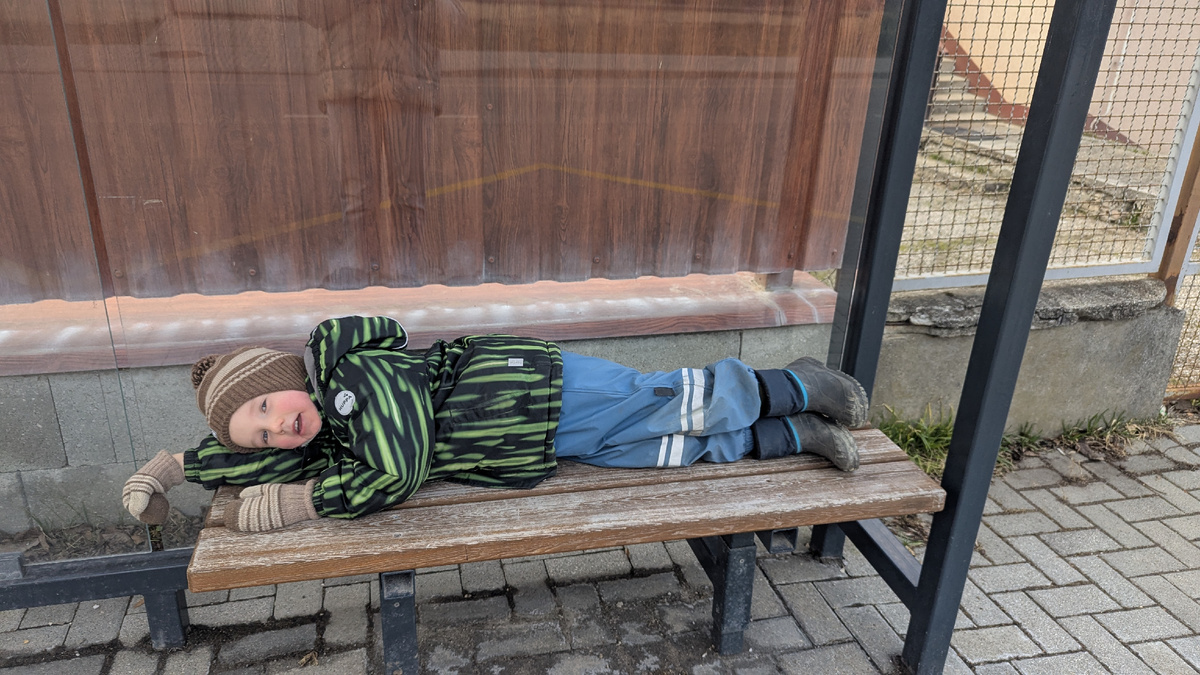 Зацените сапоги — как свинки там. 