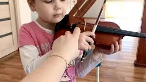 «Ох, уж эти «ручки»… И как же научиться без мучений на скрипке звуки извлекать?