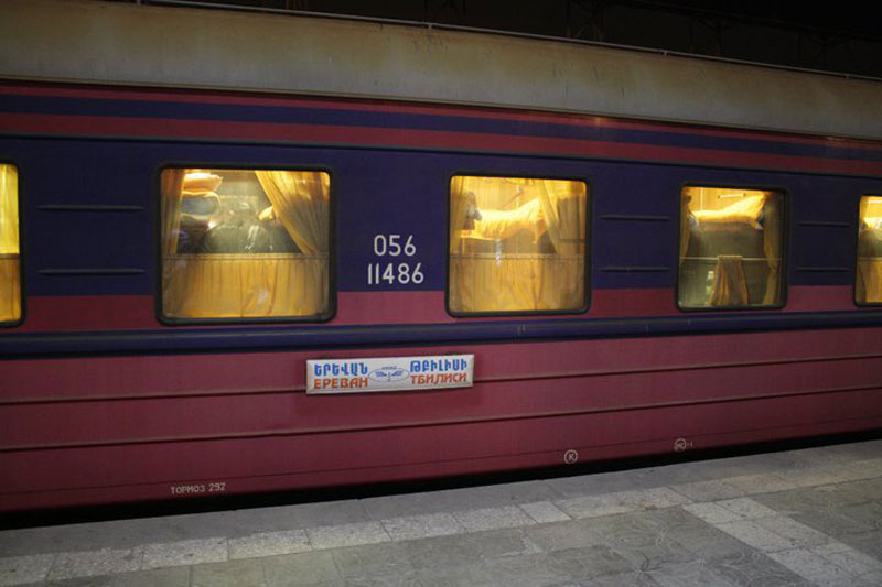 Тбилиси - Ереван. Фото с сайта https://azimutour.ru/world/pt-0016705. Взято с Яндекс.Картинки