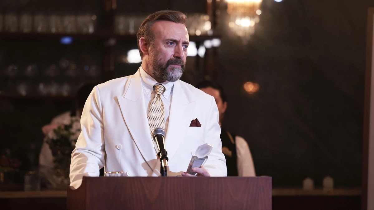 Кадр из сериала "Если король проиграет". Картинка из Интернета.