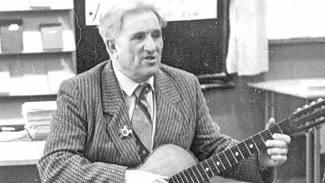    Иван Нестерович Купич, поэт и музыкант из Данилова