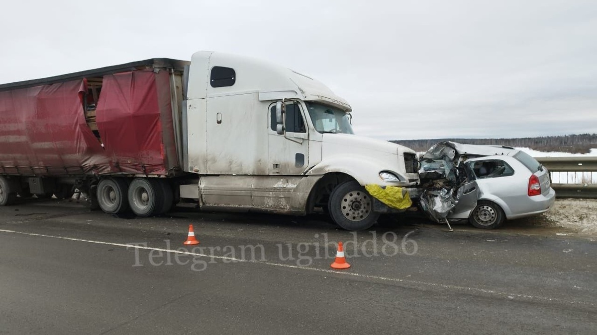    В ДТП на трассе погиб заслуженный строитель Югры