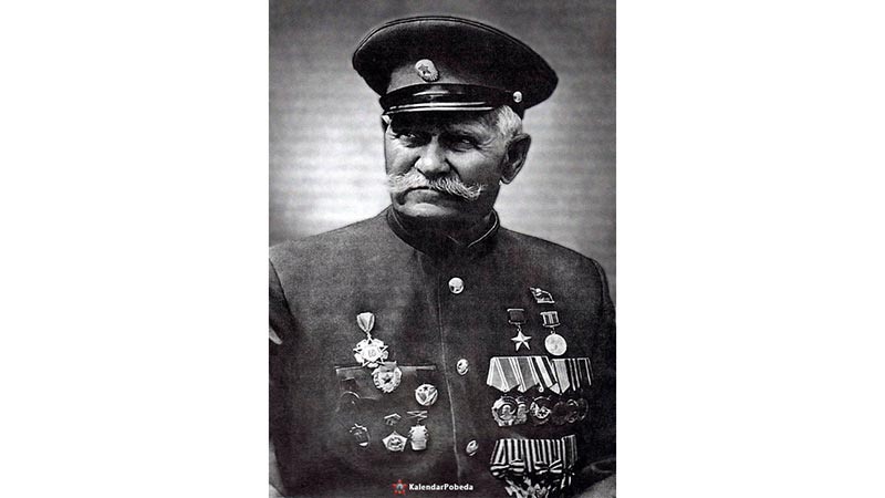    Год защитника Отечества: Человек-легенда