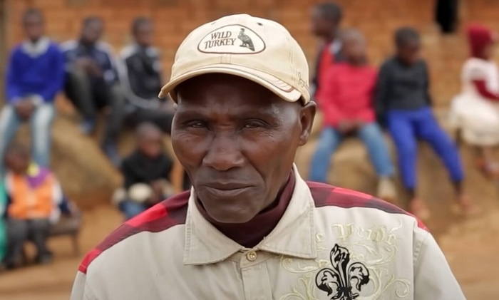    Африканец с 16 женами и 248 потомками признался, что не помнит их имен