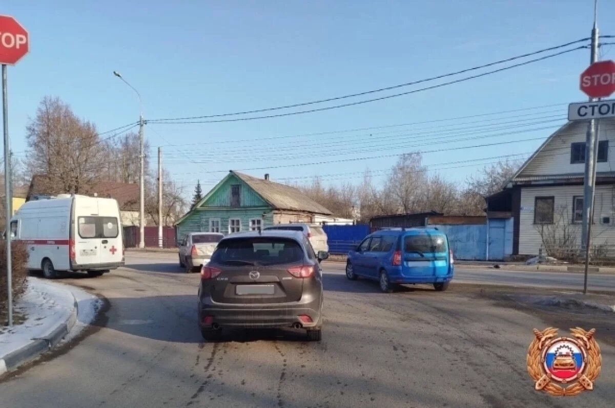    В ДТП в Торжке пострадал ребёнок, опубликовано фото с места аварии