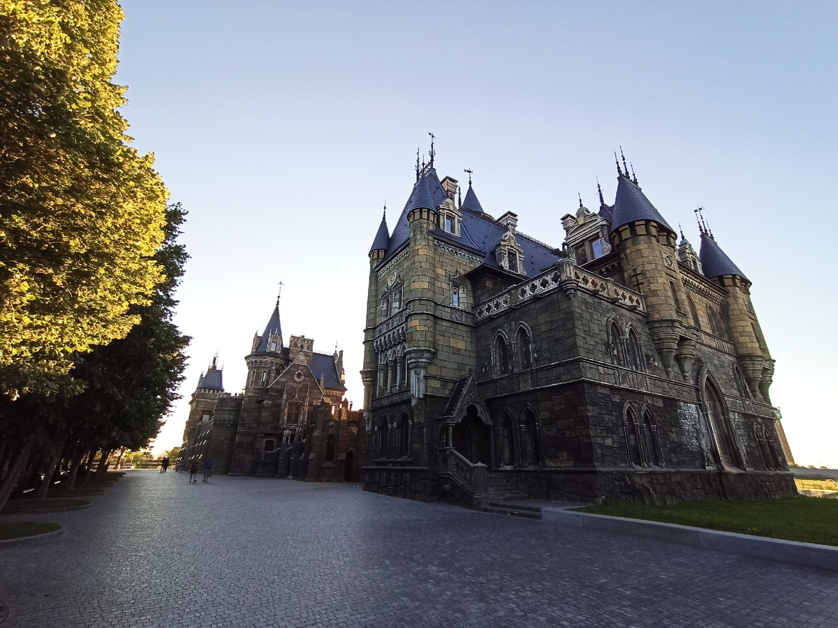 Территория очень ухожена