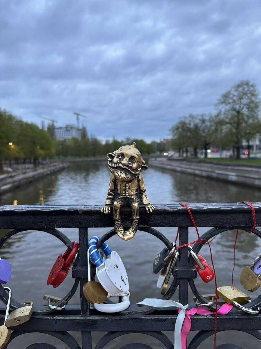 Фигурка Хомлина на острове Канта, Калининград. Автор: Анастасия Тронькова