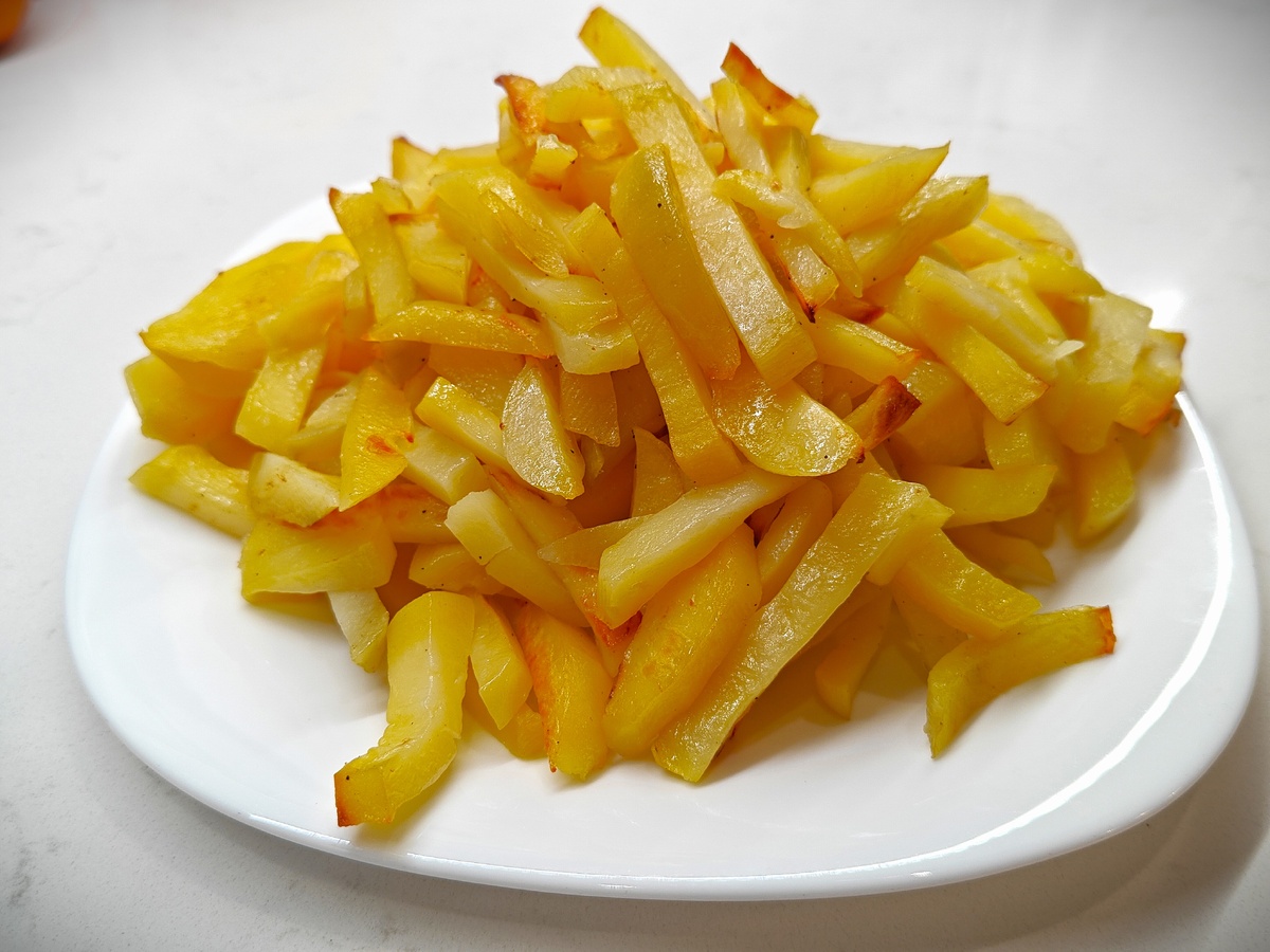 Давно не жарю картошку, готовлю в духовке