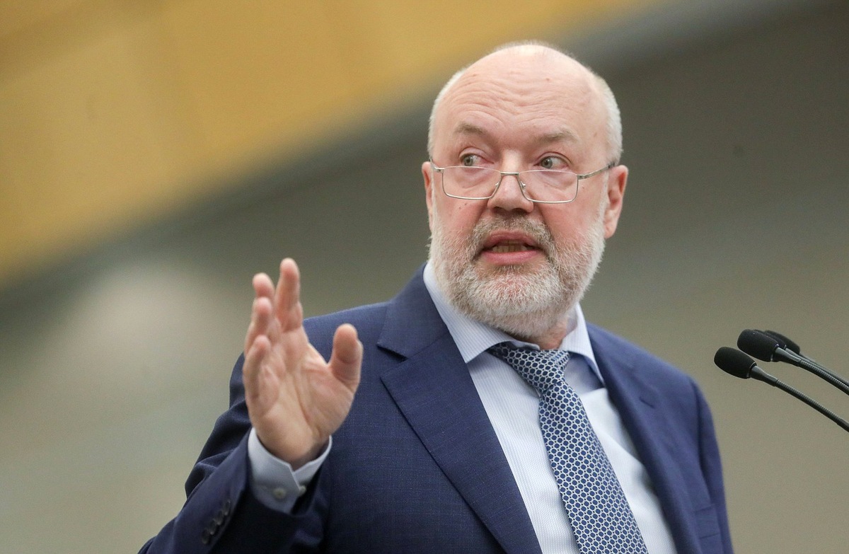 Председатель Комитета по государственному строительству и законодательству Павел Крашенинников. Источник: https://duma.gov.ru