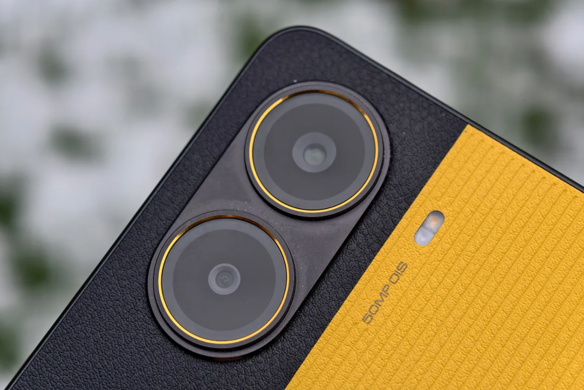    POCO X7 Pro — отличный современный телефон для гейминга. Фото: stuff.tv