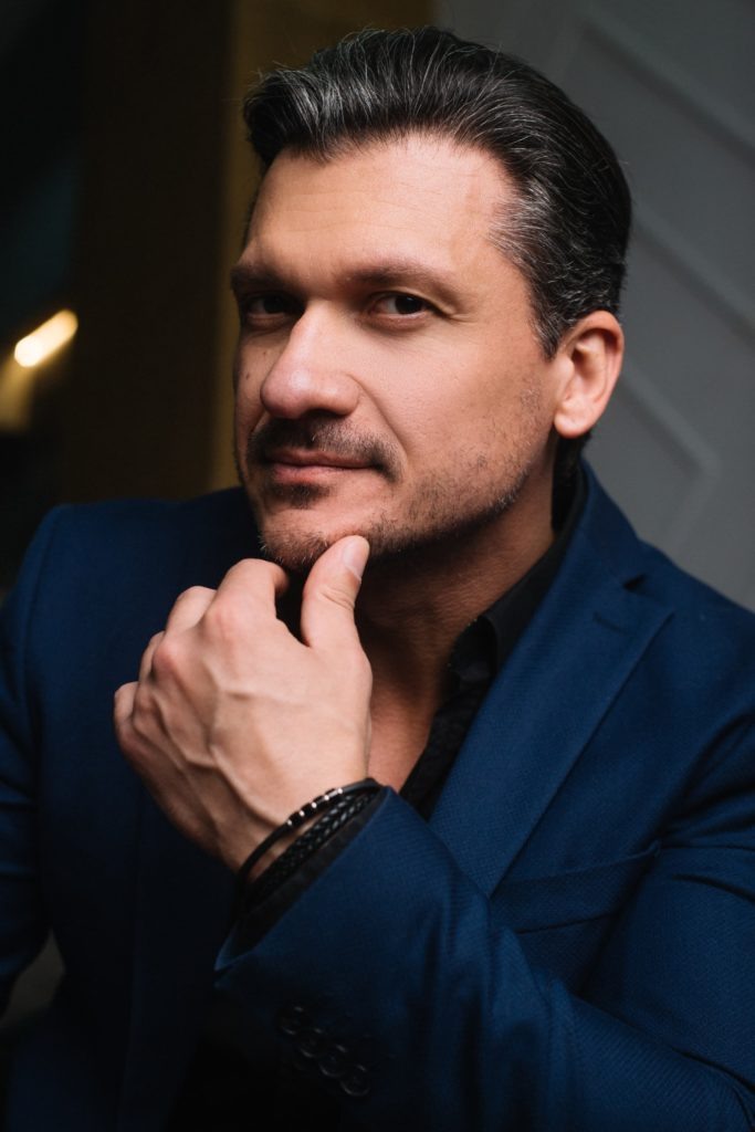 Владимир Бутенко📷    Актёр из Волжского – о «Мафии», спорте, вегетарианстве и игре в популярных сериалах со звёздами
