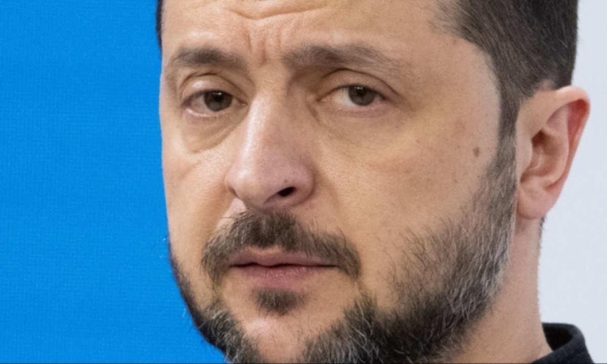    Economist: Зеленский не хочет подписывать договор с США после сделки по ресурсам