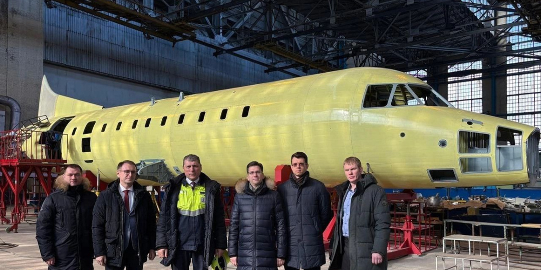 Отечественная замена устаревших советских самолётов Ан-24/26 и Як-40: В России собрали первый фюзеляж для пассажирского авиалайнера «Ладога» ТВРС-44