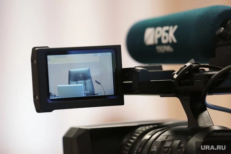 Екатеринбуржец не первый, кого обманули от имени РБК. Фото: Максим Кимерлинг © URA.RU