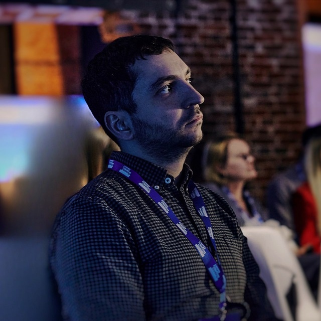 Бекшие Эльдар, руководитель отдела продаж Leoni