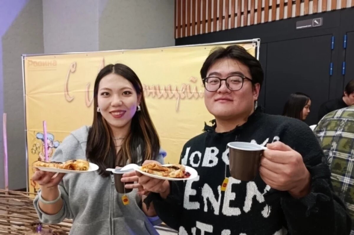    Иностранные студенты познакомились с масленичными традициями в Туле