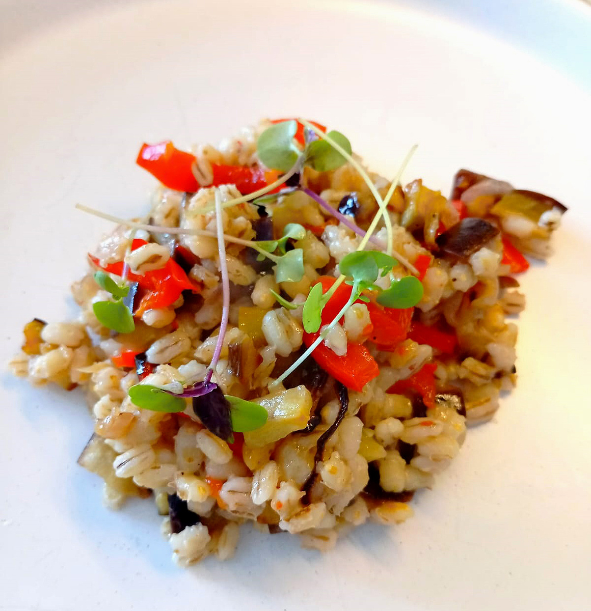 Перловка с овощами