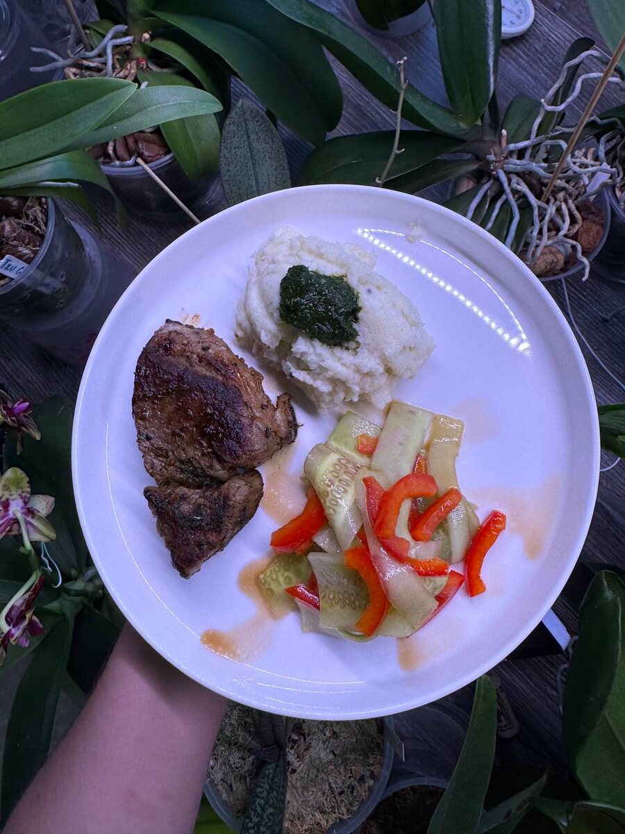 Ужин с пюре из цветной капусты