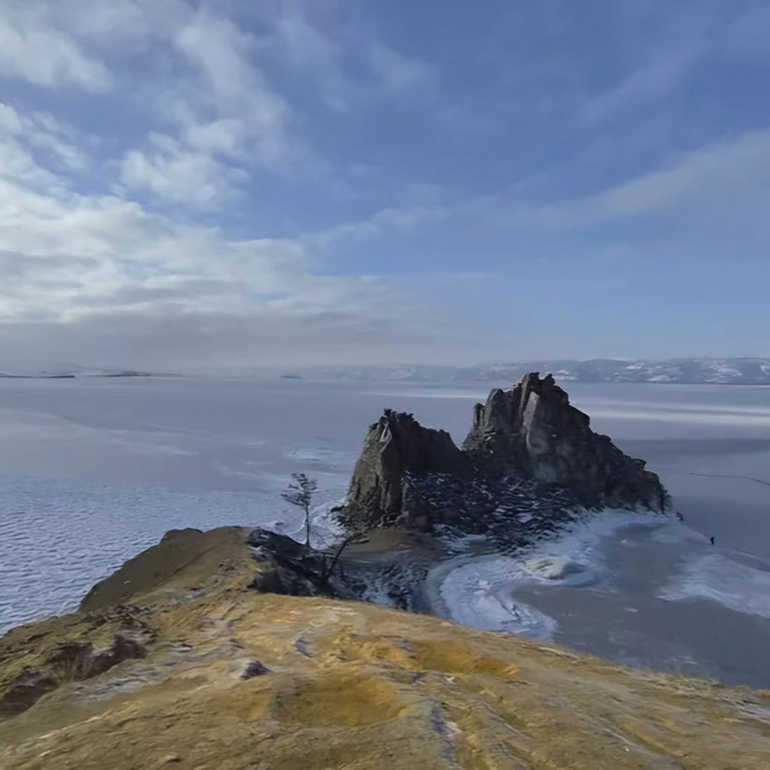 Туристические поездки на Байкал – недешевое удовольствие. Однако, жителю Ижевска Ростиславу Маркину удалось провести несколько дней на знаменитом озере всего за 34 тысячи рублей. О том, как отдохнуть и не остаться с пустым кошельком он рассказал в своем блоге.