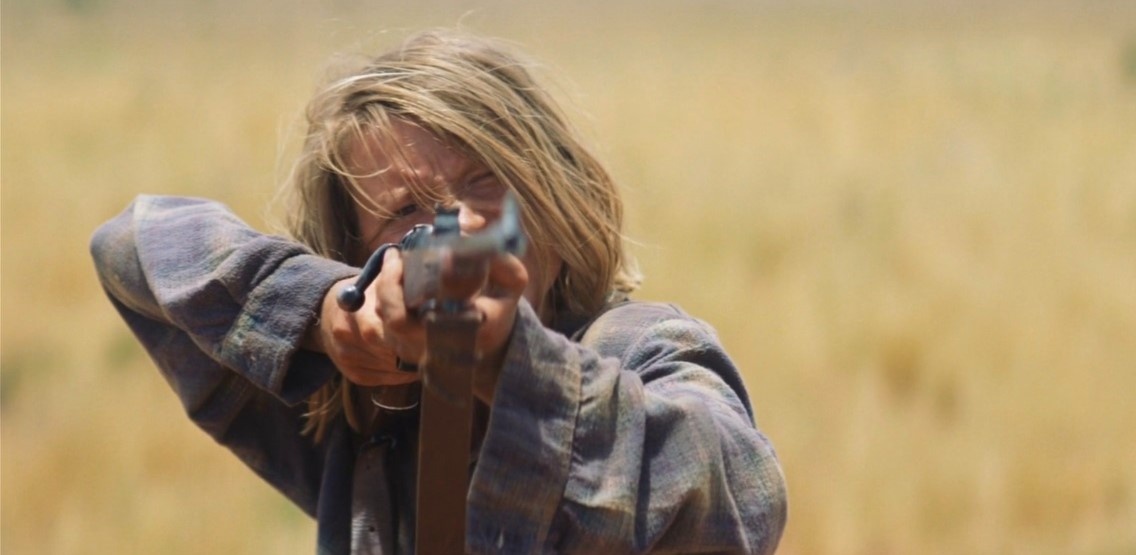 (кадр из фильма "Тропы". Режиссёр Джон Кёрран)