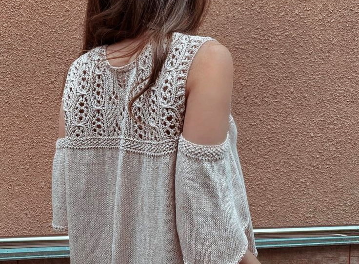 Модные акценты: украшаем спинку джемпера по последним трендам