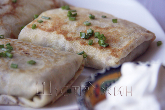 Блинчики с мясом.