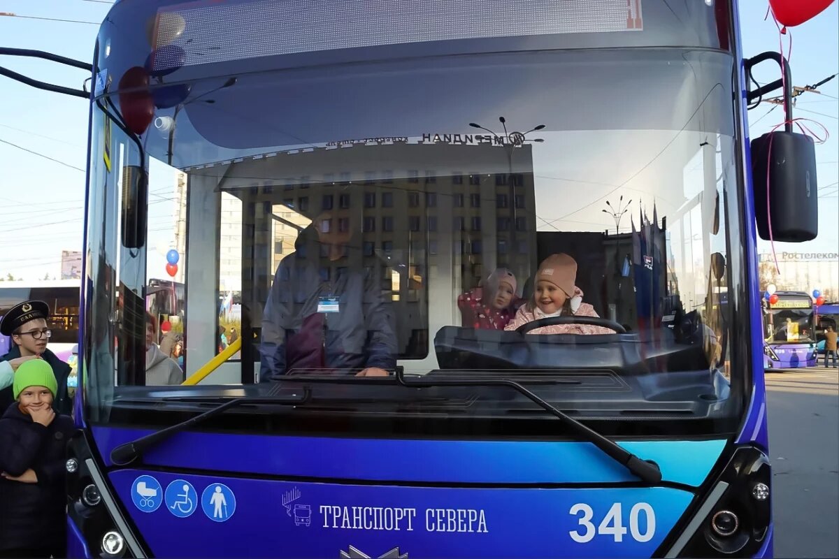    В Мурманске с 1 марта проездные для школьников будут доступны только по ЕКЖ