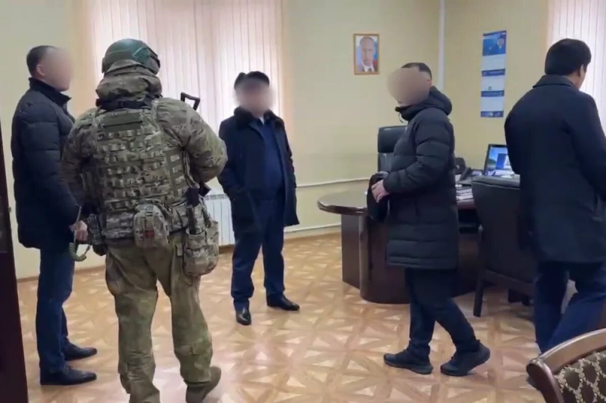    Четверых казначеев в Дагестане подозревают во взятках на 175 тыс. рублей