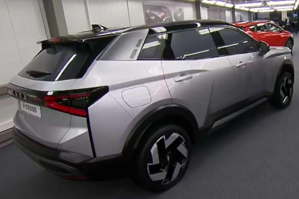 Lada B-Cross - Фото: t.me/news_kremlin