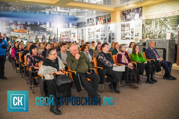    В Кирове открылась выставка фотохудожника Сергея Склярова