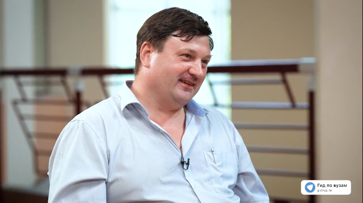 Полозков Роман Григорьевич – д.ф.-м.н, заведующий кафедры высшей математики и физики СПбАУ РАН. СМИ «Гид по вузам».