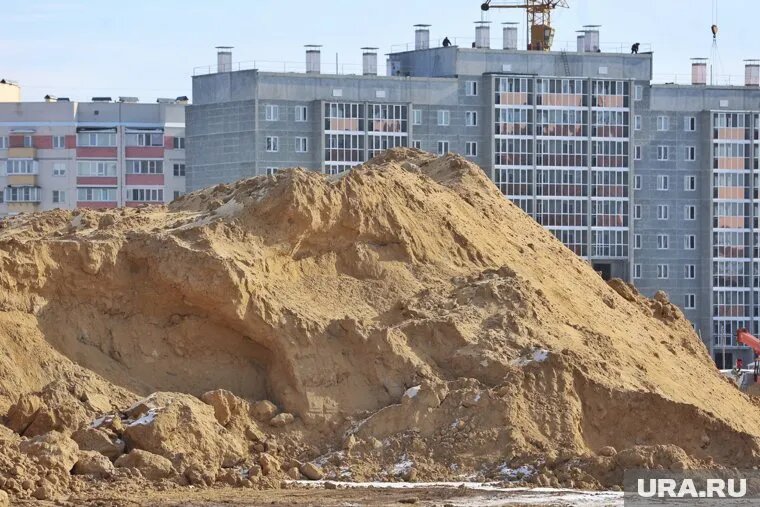 Компания «ТАДК» не достроила дорогу в Кургане. Фото: Екатерина Сычкова © URA.RU