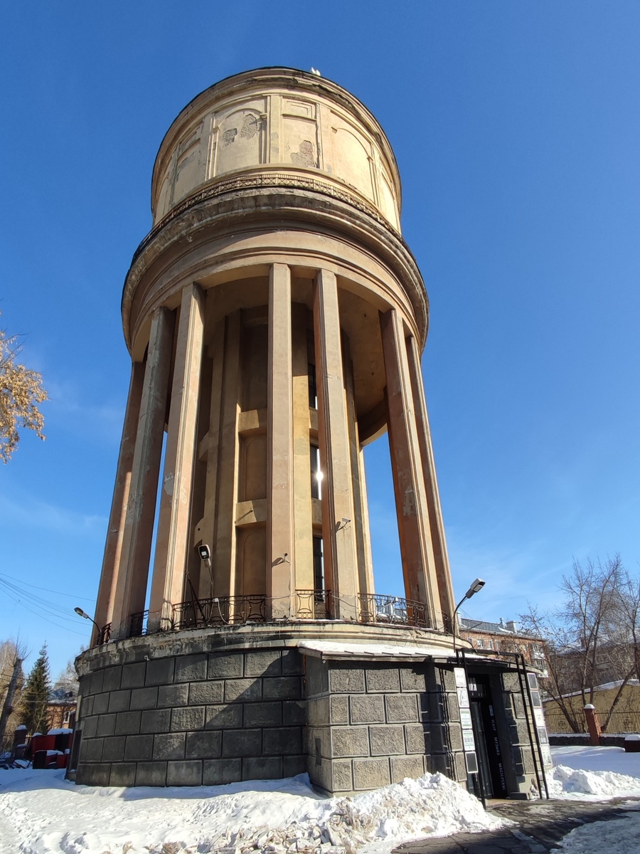 Легкое обшарпэ её только украшает ☺️ (Ул. Ватутина, 29/1)