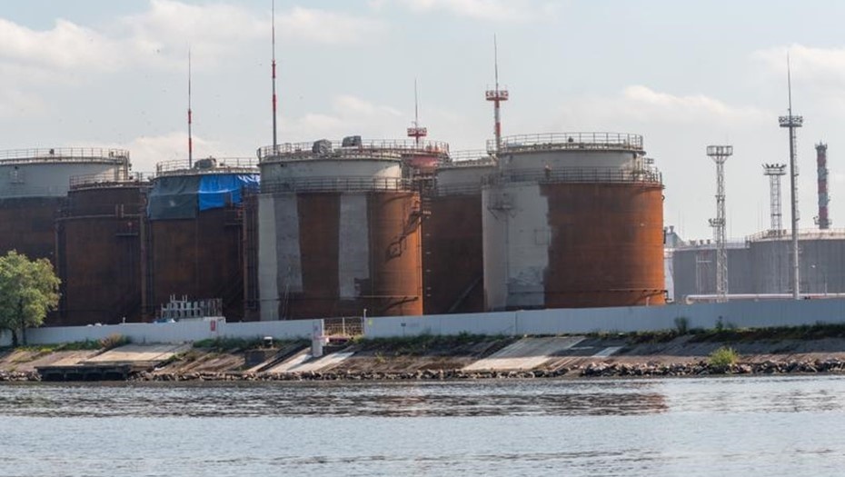    Нефтяной терминал Автор фото: Тихонов Михаил/ДП