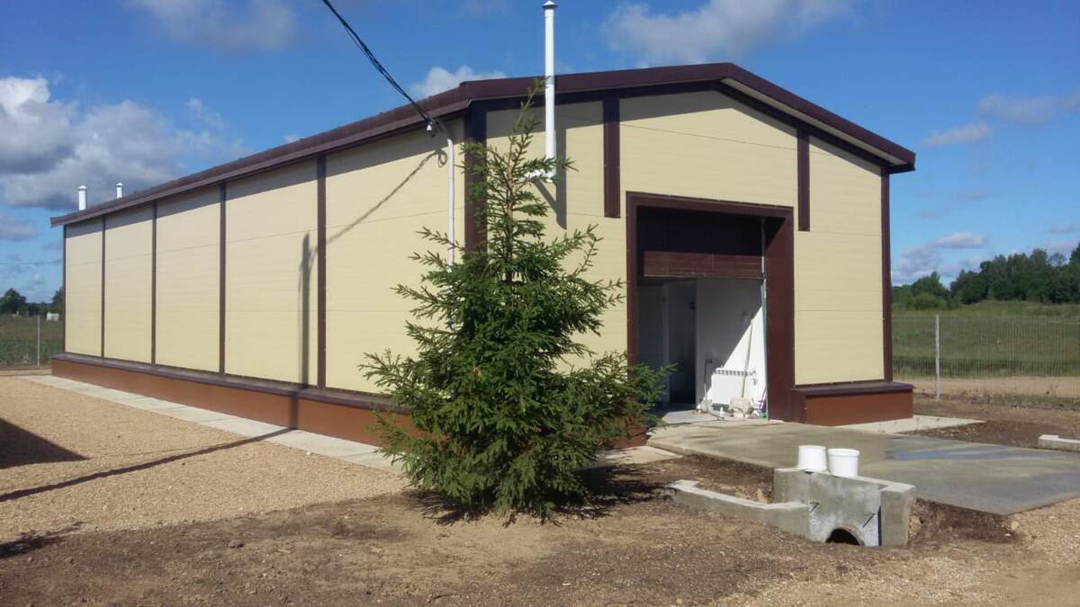 БЫСТРОВОЗВОДИМАЯ КУРИННАЯ ФЕРМА 8 Х 24 Х 4 В Г. РУЗА, РОССИЯ
