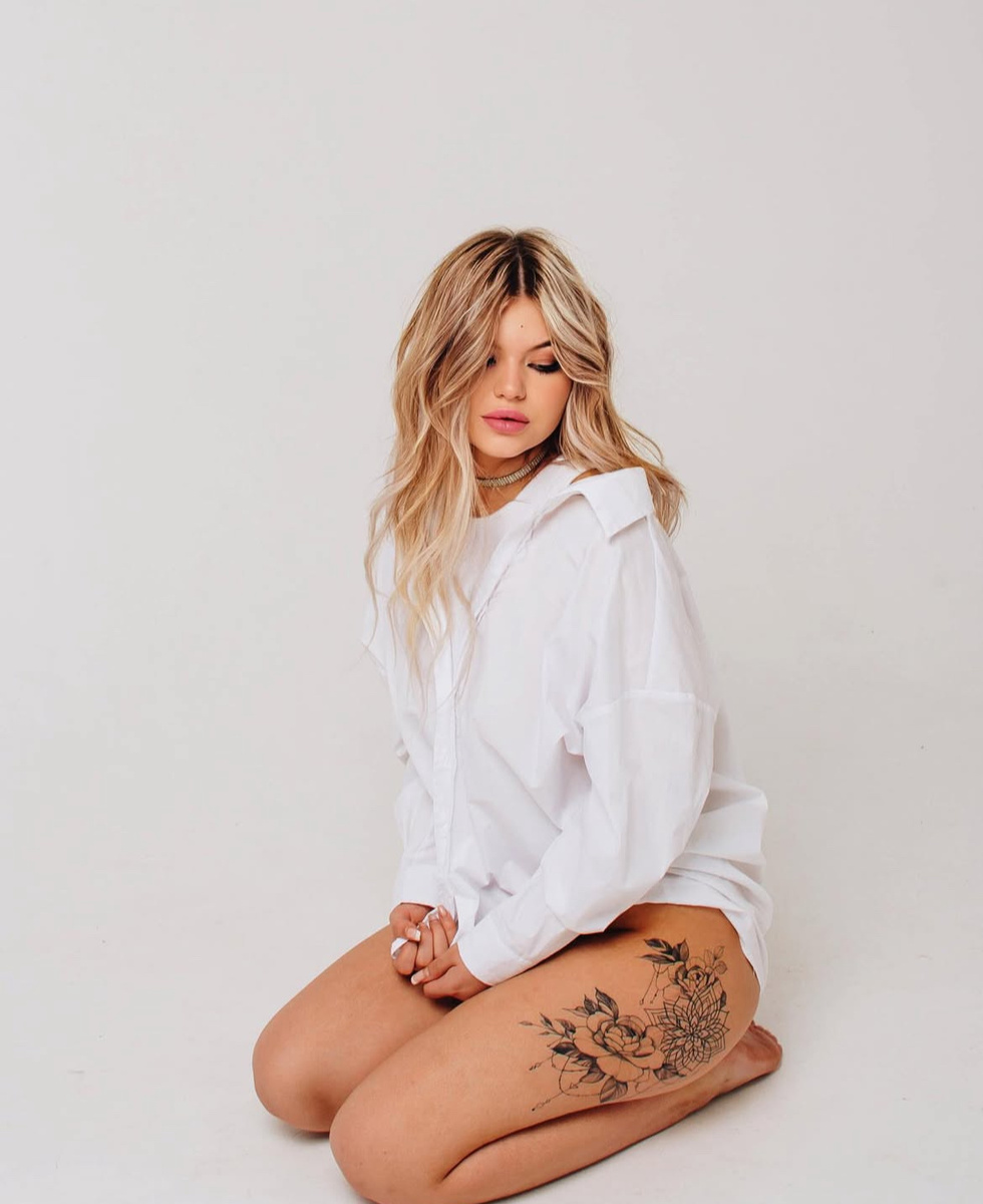 Девушка ищет продюсера!!!