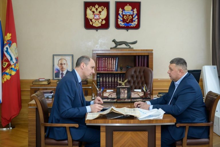    Денис Паслер и руководитель «Русникеля» обсудили результаты деятельности компании «О»